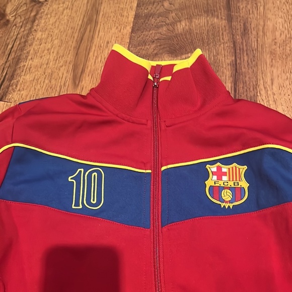 Soccer Fan Boy’s Red Barca Jacket Size 10 - Picture 2 of 4